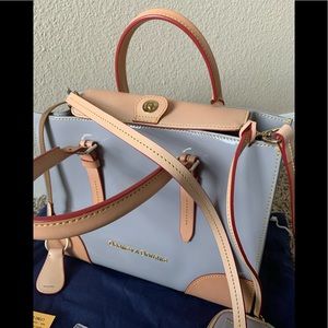 DOONEY & BOURKE PATENT LEATHER BAG. NEVER USED.